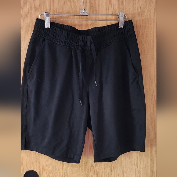 Men's Black Shorts - Picture 1 of 3